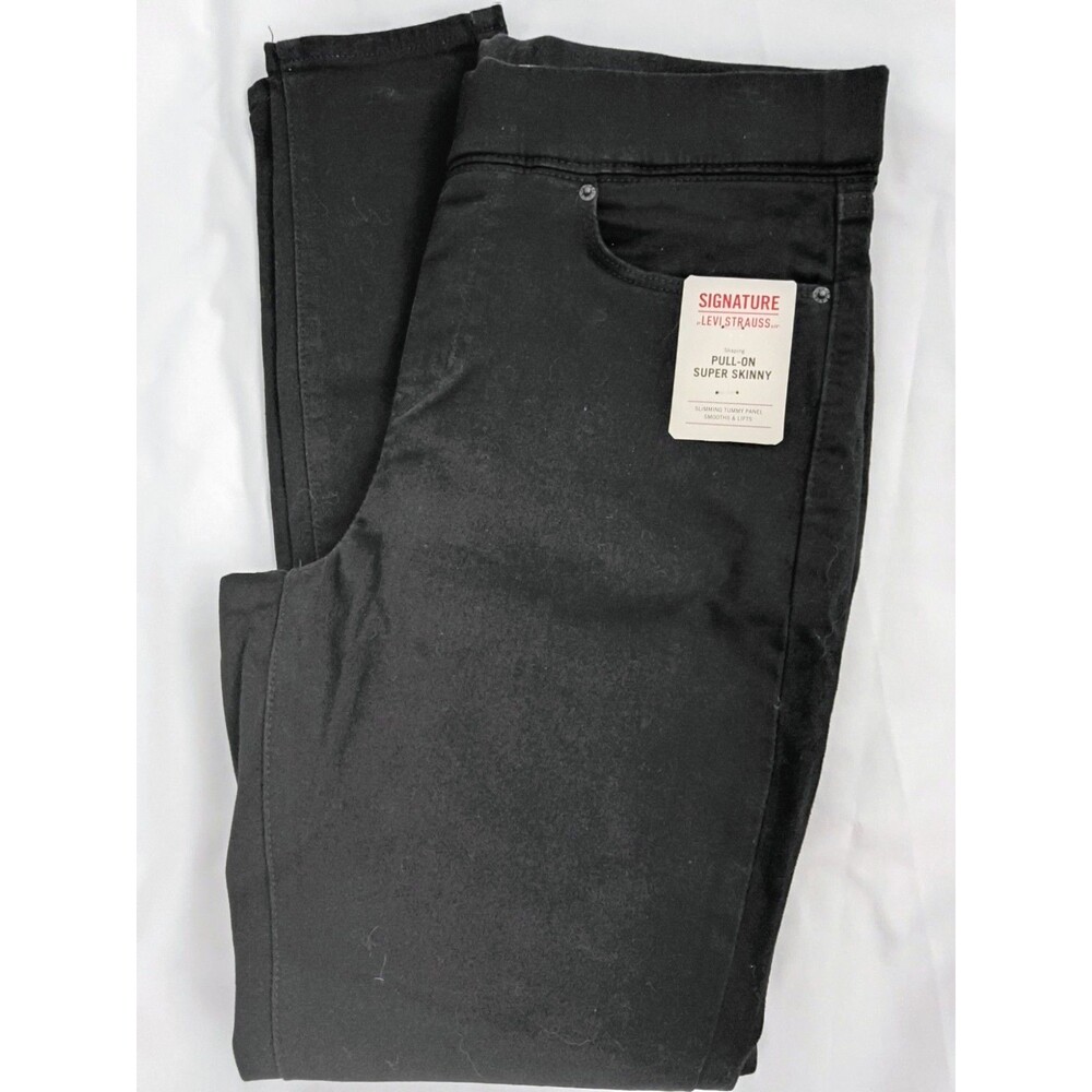 Levi Strauss Signature Women's 10 / W30 Pull On Super Skinny Jeans BLACK
